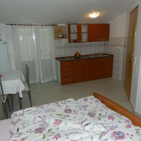 Lucija Jurkovic Lejlighed