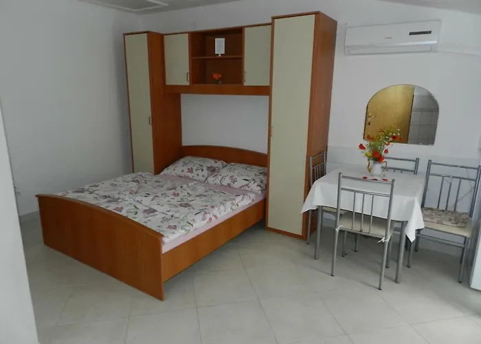Lucija Jurkovic Apartamento *
